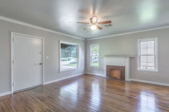 Building Photo - 729 N Florence Pl