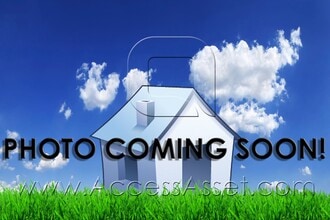 Building Photo - 12584 Magnolia Ave