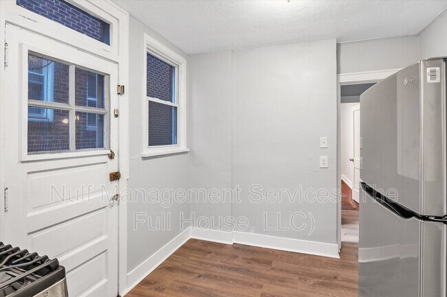 Foto del edificio - 7415-7417 Penn Ave