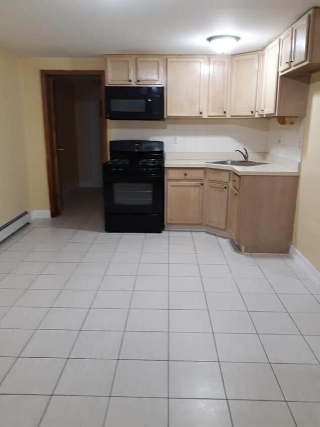 Primary Photo - 139 69th St