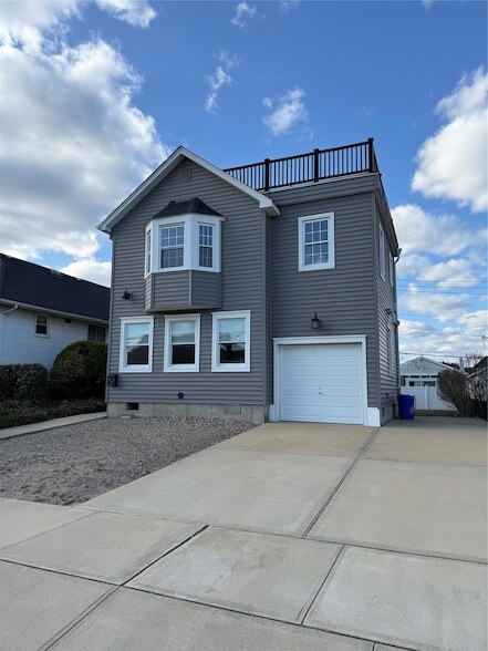 Foto principal - 733 E Walnut St
