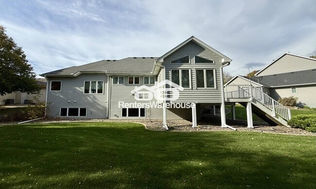 Foto del edificio - 9536 Windflower Pl N