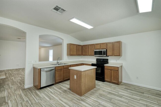 Building Photo - 1204 Kenneys Way