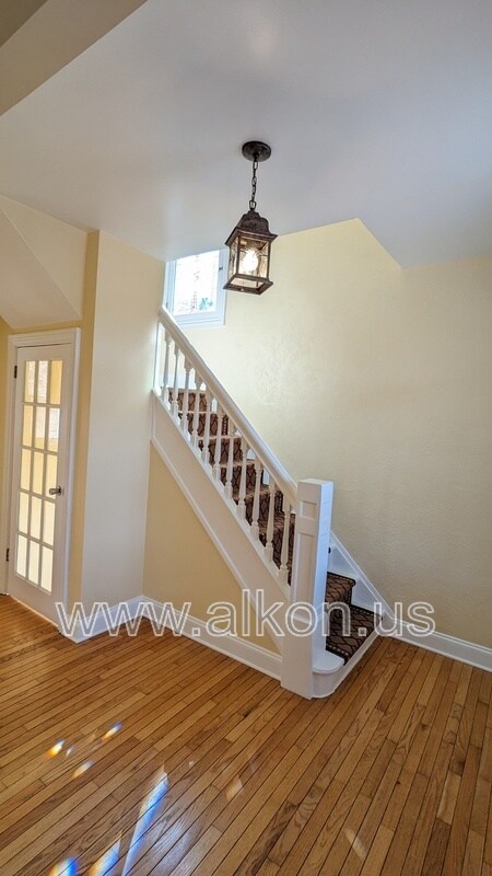 Building Photo - 1401 Nobles Ln