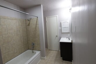 Building Photo - 9130 Autumn Harvest Dr