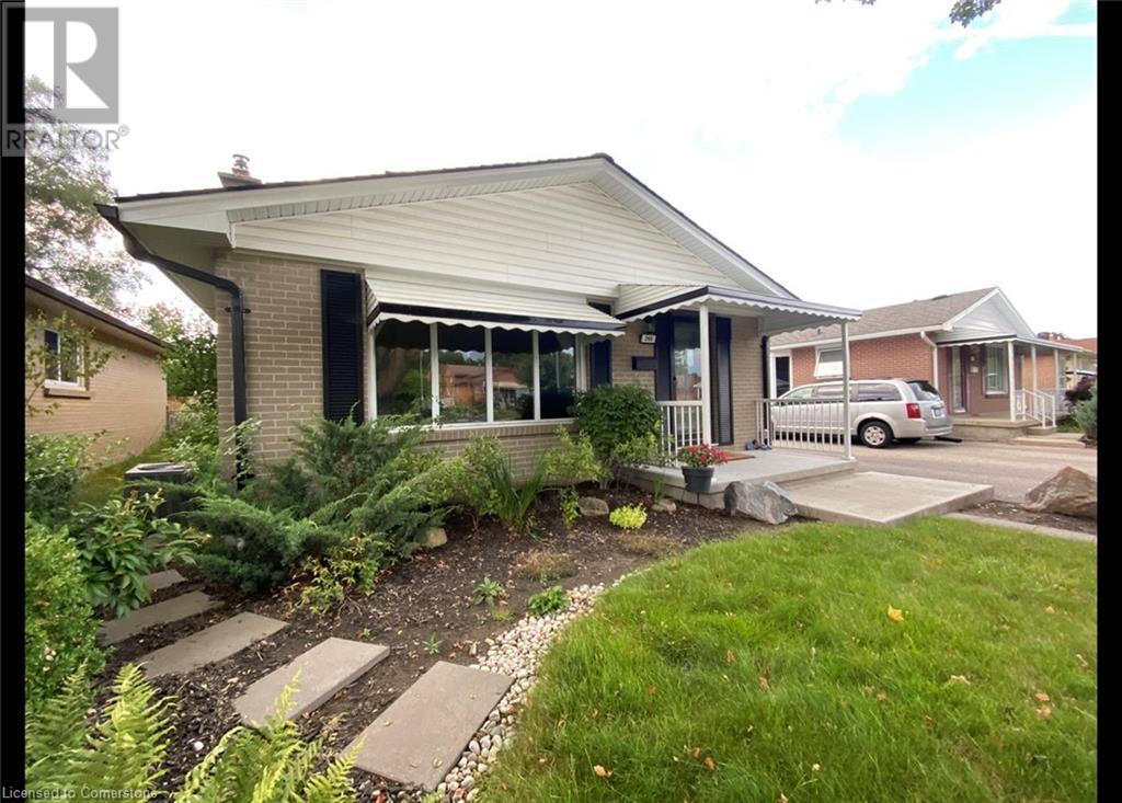 Primary Photo - 246 Admiral Dr