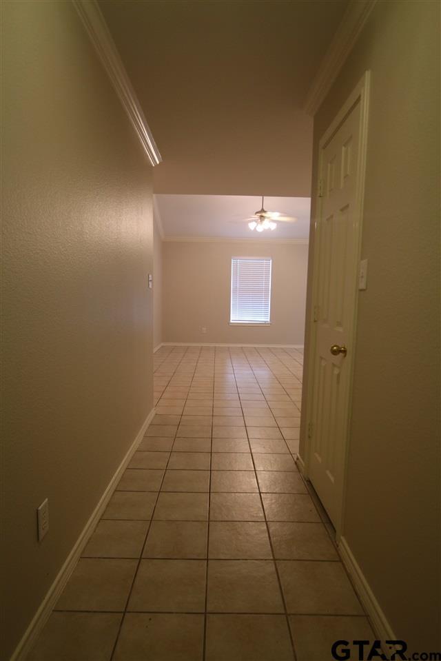 Building Photo - 10896 Park Pl