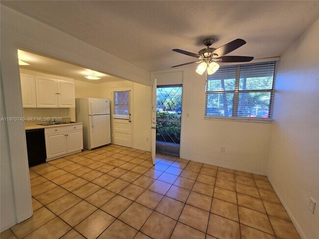 Foto del edificio - 1475 NE 125th Terrace