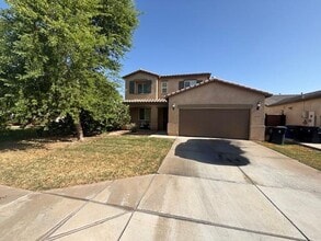Building Photo - 647 Las Dunas St