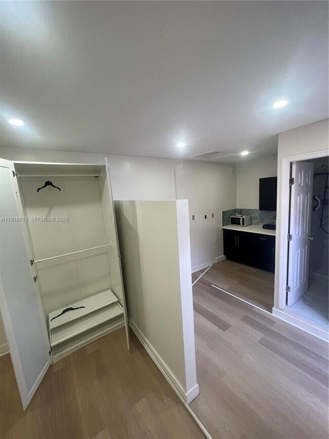 Foto del edificio - 8480 NW 14th St