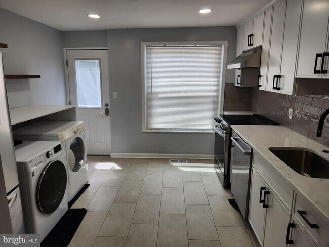 Foto del edificio - 308 S Bouldin St
