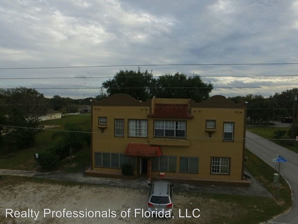 Primary Photo - 217 W Central Ave