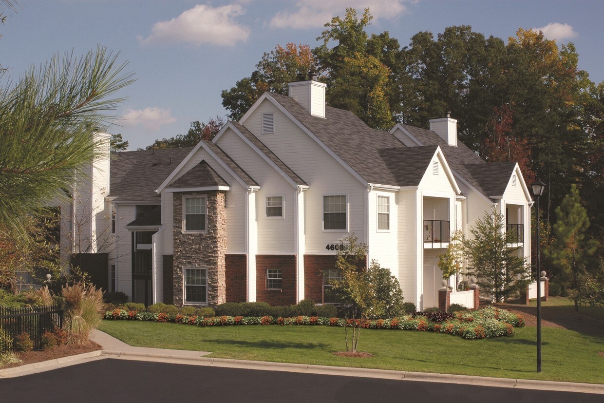 Crowne at James Landing Rentals Jamestown, NC