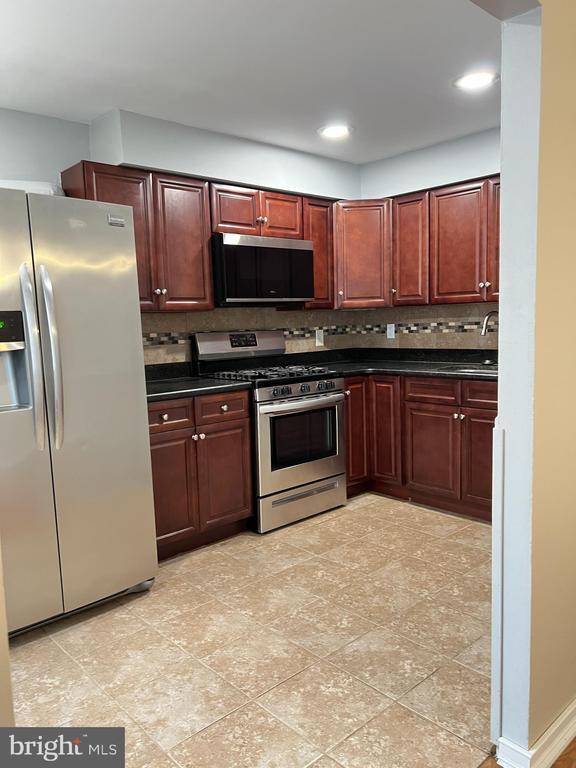 Building Photo - 2901 Secane Dr