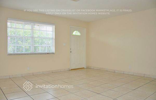Foto del edificio - 1380 SW 26th Terrace