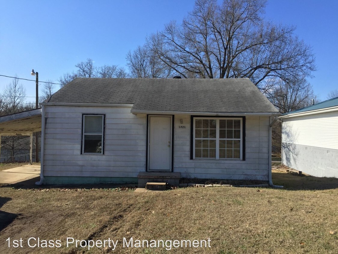 1421 S 11th St, Poplar Bluff, MO 63901 House Rental in Poplar Bluff