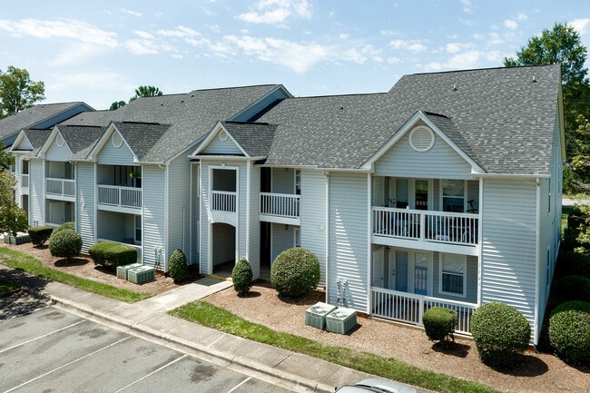 Building Photo - Huntersville Commons