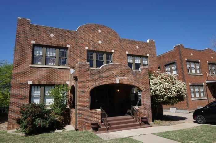 Primary Photo - Large 1 Bed 1 Bath in Mesta Park Addition NW OKC, Close to Midtown, Uptown and Downtown