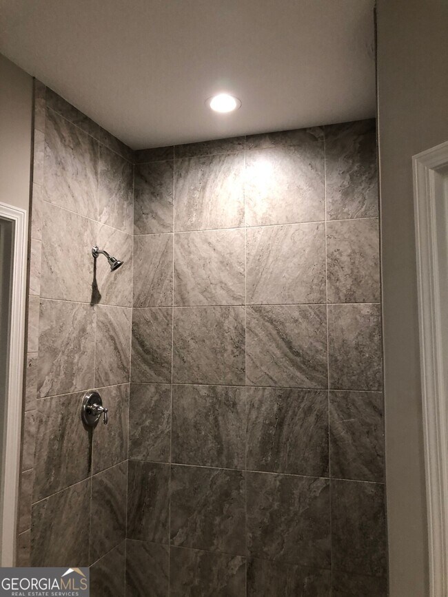 Foto del edificio - 108 Marshall Ct