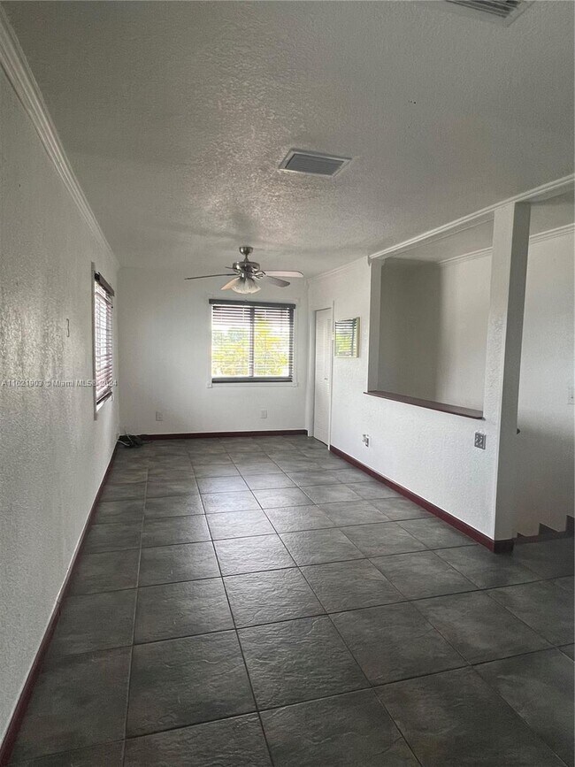 Building Photo - 3630 NW 17th St
