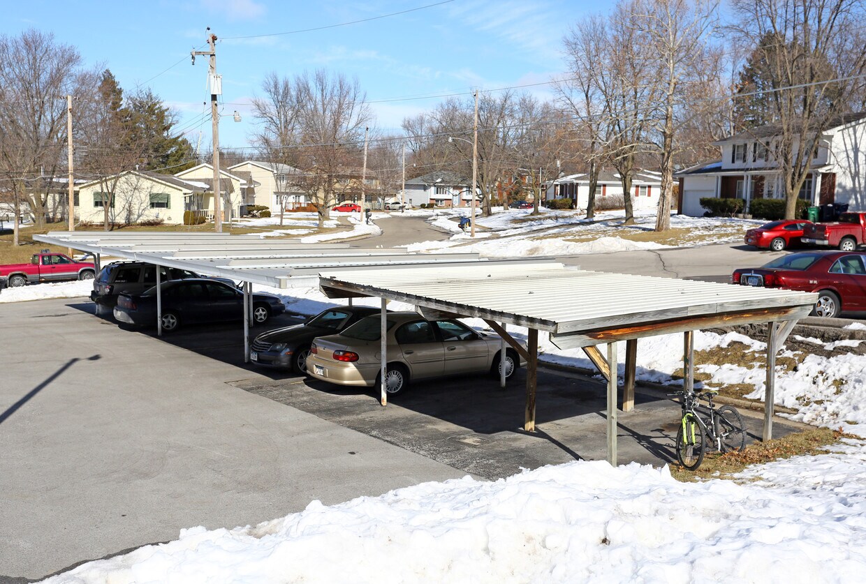 Building Photo - 2413 Rocklyn Dr