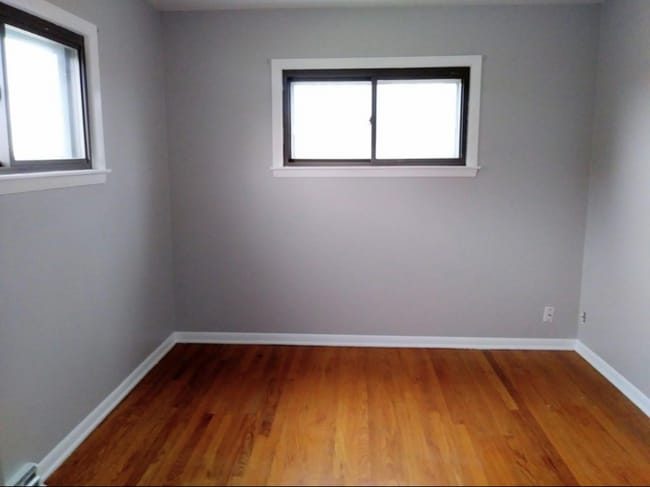 Building Photo - 1019 E Price Ct