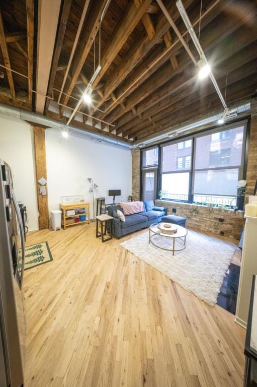 Primary Photo - 226 N Clinton St