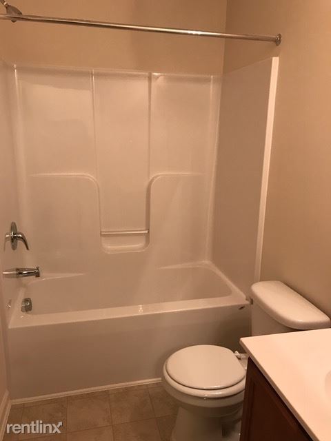 Building Photo - 2 br, 2.5 bath Townhome - 6516 Ashebrooke Dr