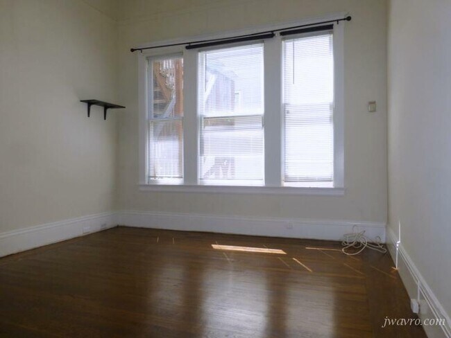 Building Photo - 839 Divisadero St