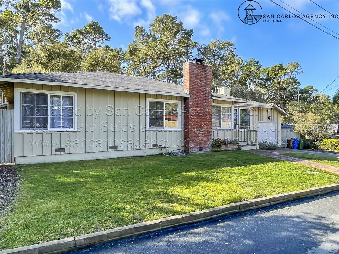 3 Bed/3 Bath Home Adjacent to Skyline Forest House Rental in Monterey