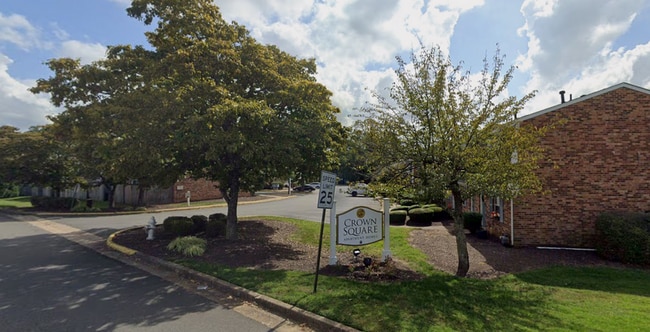 Building Photo - Crown Square Apartments