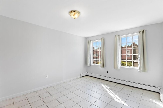 Building Photo - 221 Angelique St