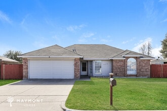 Building Photo - 404 Ridge Dr