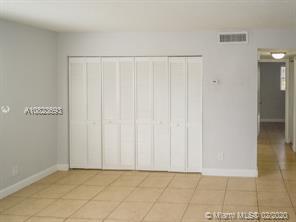 Building Photo - 400 NW 65th Ave