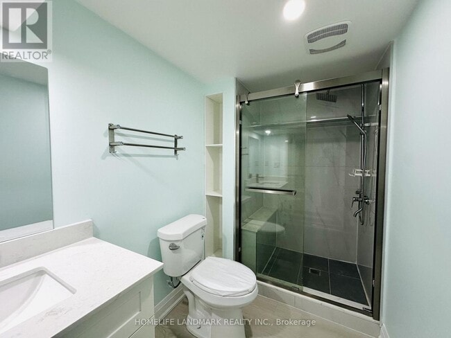 Photo du bâtiment - 38 Howarth Ave