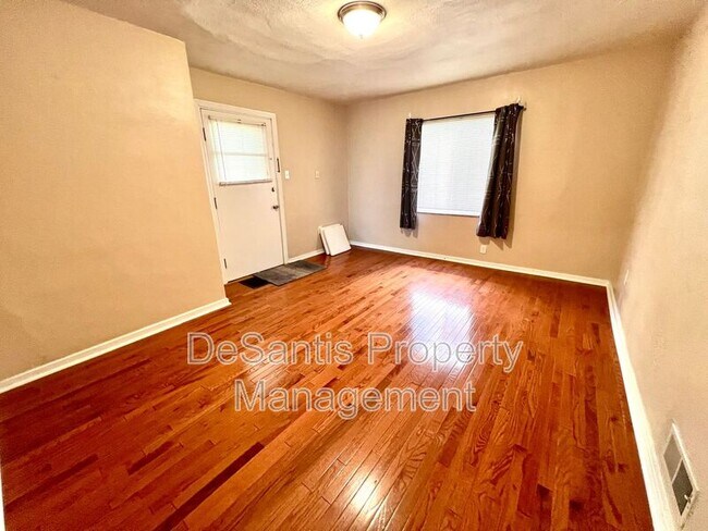 Foto del edificio - 39 S Howard Ave