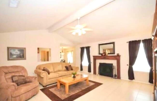 Building Photo - 9008 Gainsborough Dr