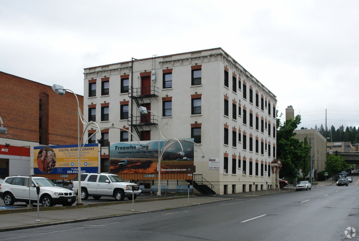 Primary Photo - Wall Street Apartments