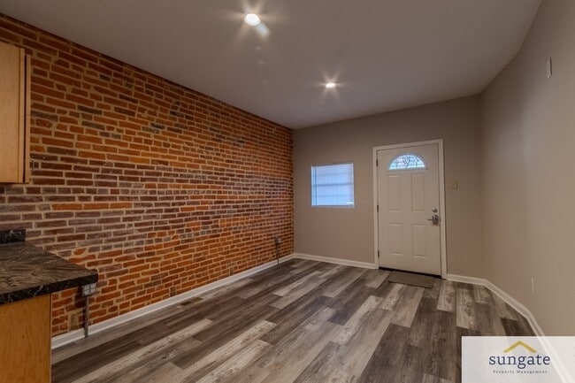 Photo - 2517 Fait Ave Apartment