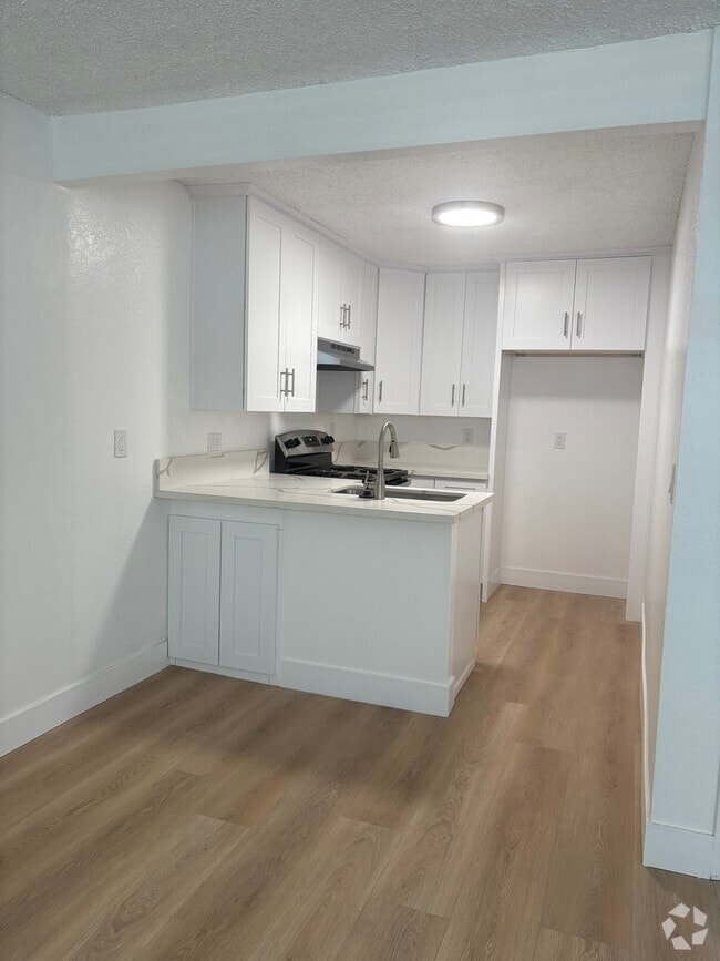 Building Photo - Excelsior Apartments