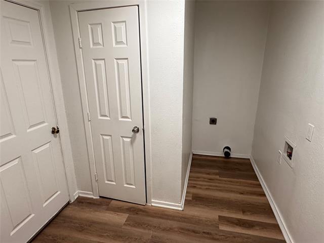 Foto del edificio - 9027 Cardella Ave