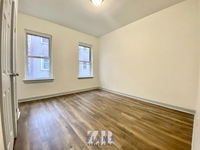 Building Photo - 64 W 107th St