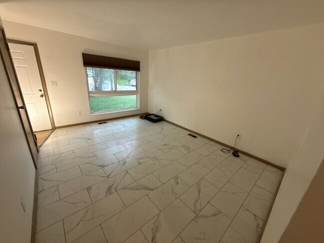 Foto del edificio - 9438 Conried Dr