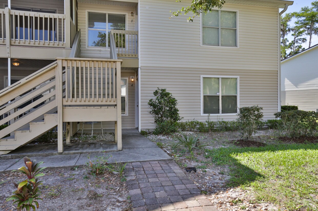 1600 Big Tree Rd Unit G4, Daytona Beach, FL 32119 Condo for Rent in