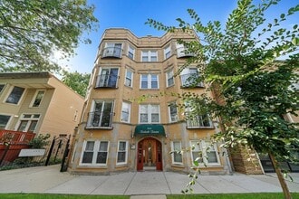 Building Photo - 3918 N Kedvale Ave