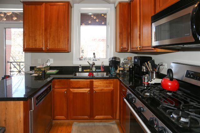 Foto del edificio - 3711 N Southport Ave