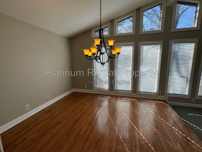 Foto del edificio - 3953 Sunflower Way NW