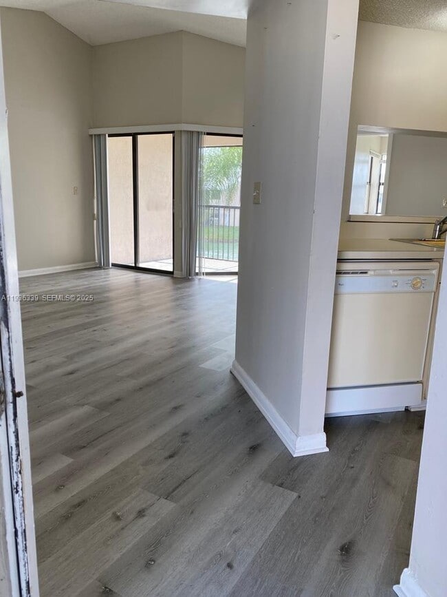 Building Photo - 1149 Independence Trail