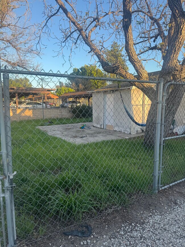 Foto del edificio - 1535 Patricia Ave