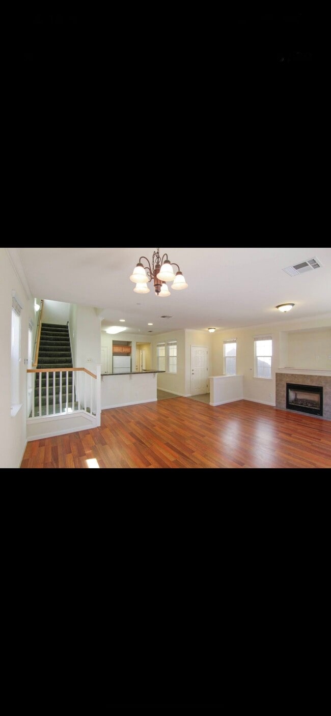 Building Photo - 2330 Shining Star Way